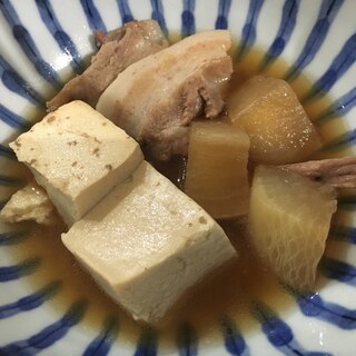 豚バラと豆腐 大根の煮物